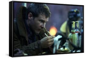 BLADE RUNNER, 1981 directed by RIDLEY SCOTT Harrison Ford (photo)-null-Framed Stretched Canvas