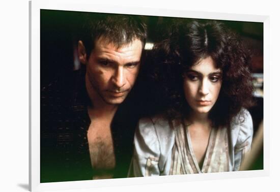 BLADE RUNNER, 1981 directed by RIDLEY SCOTT Harrison Ford / Sean Young (photo)-null-Framed Photo