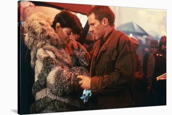BLADE RUNNER, 1981 directed by RIDLEY SCOTT Sean Young / Harrison Ford (photo)-null-Stretched Canvas