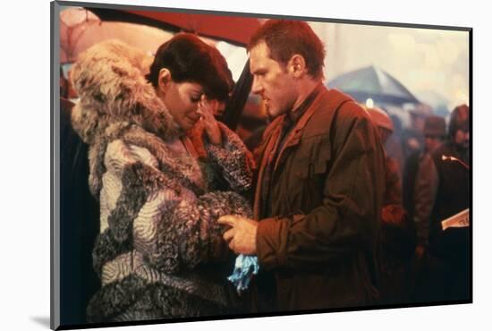 BLADE RUNNER, 1981 directed by RIDLEY SCOTT Sean Young / Harrison Ford (photo)-null-Mounted Photo