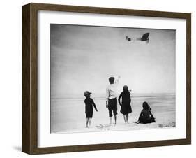 Blériot English Channel Flight, 1909-Science Source-Framed Giclee Print