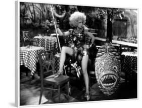 BLONDE VENUS, 1932 directed by JOSEF VON STERNBERG Marlene Dietrich (b/w photo)-null-Framed Photo