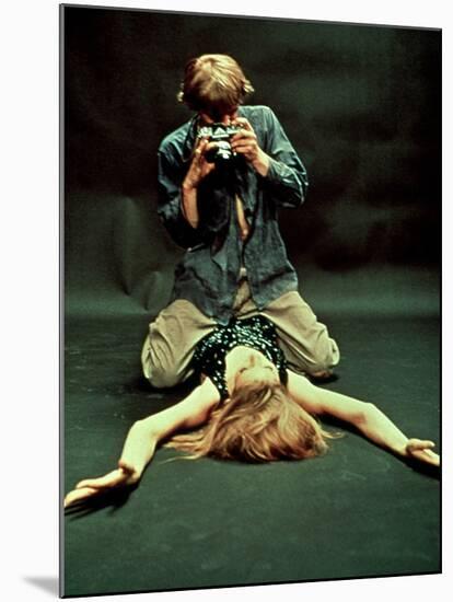 Blow-Up, David Hemmings, Verushka, 1966-null-Mounted Photo