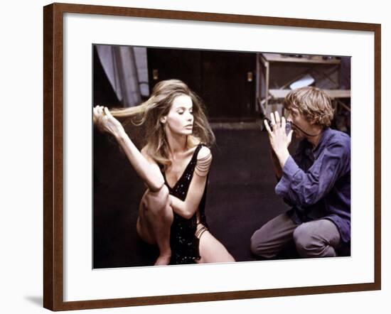 Blow-Up, Veruschka, David Hemmings, 1966-null-Framed Photo