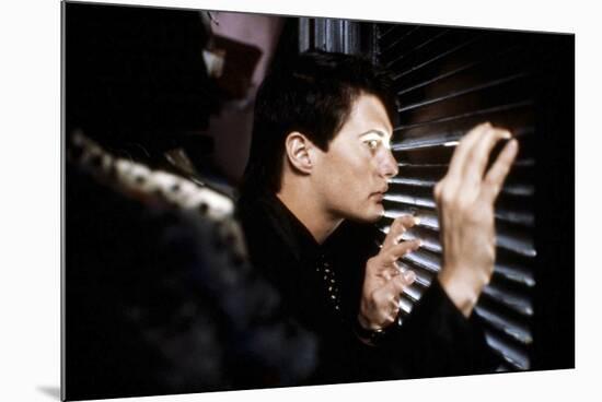 Blue Velvet by DavidLynch with Kyle MacLachlan, 1986 (photo)-null-Mounted Photo