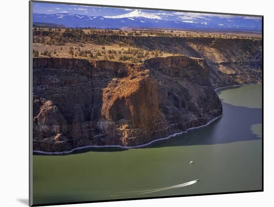 Boaters on Lake Billy Chinook-Steve Terrill-Mounted Photographic Print