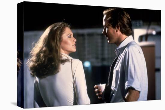 BODY HEAT, 1981 directed by LAWRENCE KASDAN Kathleen Turner and William Hurt (photo)-null-Stretched Canvas