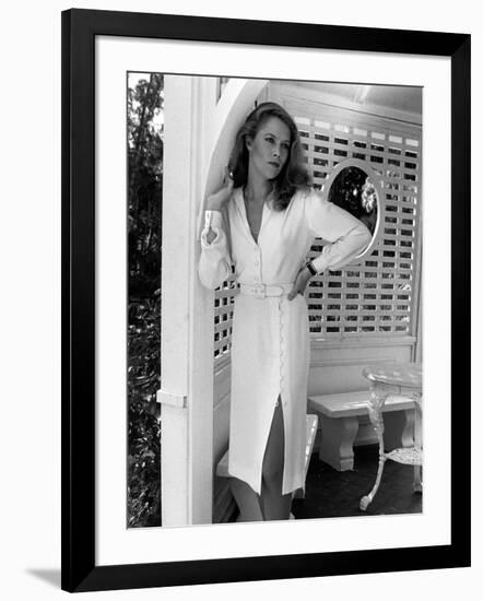 BODY HEAT, 1981 directed by LAWRENCE KASDAN Kathleen Turner (b/w photo)-null-Framed Photo