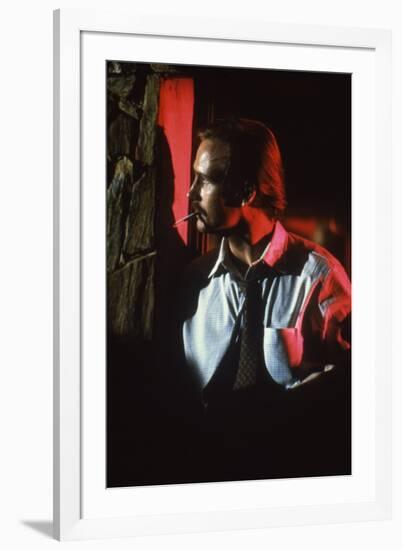 BODY HEAT, 1981 directed by LAWRENCE KASDAN William Hurt (photo)-null-Framed Photo