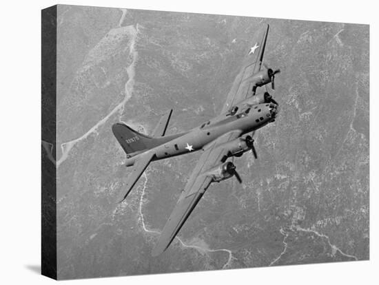 Boeing B-17F Flying Fortress-null-Stretched Canvas