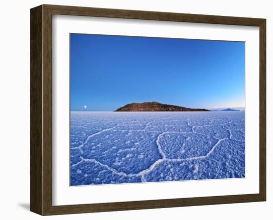 Bolivia, Potosi Department, Daniel Campos Province, Salar de Uyuni, View towards the Incahuasi Isla-Karol Kozlowski-Framed Photographic Print