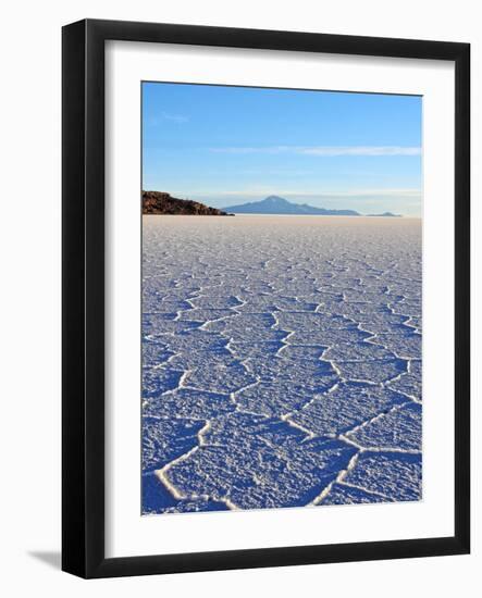 Bolivia, Potosi Department, Daniel Campos Province, View of the Salar de Uyuni, the largest salt fl-Karol Kozlowski-Framed Photographic Print