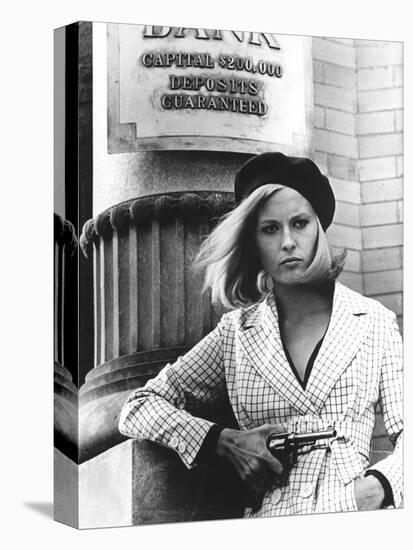 BONNIE AND CLYDE, 1967 directed by ARTHUR PENN Faye Dunaway as Bonnie Parker (b/w photo)-null-Stretched Canvas