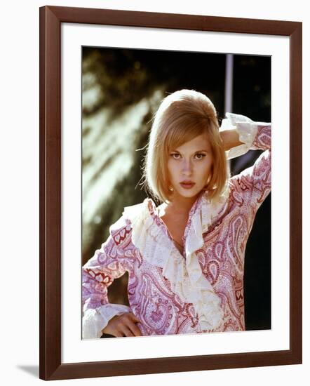 BONNIE AND CLYDE, 1967 directed by ARTHUR PENN Faye Dunaway (photo)-null-Framed Photo