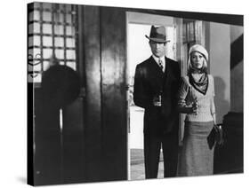 BONNIE AND CLYDE, 1967 directed by ARTHUR PENN Warren Beatty and Faye Dunaway (b/w photo)-null-Stretched Canvas