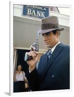 BONNIE AND CLYDE, 1967 directed by ARTHUR PENN Warren Beatty (photo)-null-Framed Photo