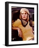 Bonnie and Clyde, Faye Dunaway, 1967-null-Framed Photo