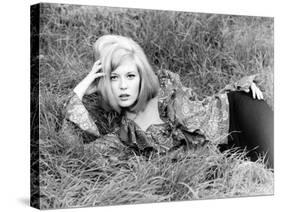 Bonnie and Clyde, Faye Dunaway, 1967-null-Stretched Canvas