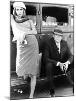 Bonnie and Clyde, Faye Dunaway, Warren Beatty, 1967-null-Mounted Photo