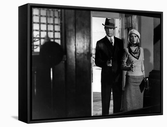 Bonnie and Clyde, Warren Beatty, Faye Dunaway, 1967-null-Framed Stretched Canvas