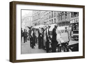 Bookstalls on Shoreditch High Street, London, 1926-1927-Whiffin-Framed Giclee Print