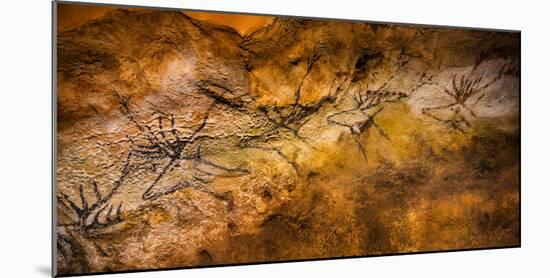 Bordeaux, Gironde Department, Aquitaine, France. Exact facsimile of a painting from the Lascaux...-null-Mounted Photographic Print