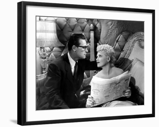 Born Yesterday, William Holden, Judy Holliday, 1950-null-Framed Photo