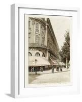 Boulevard des Capucines: Maison Violet Rue Scribe-Adolphe Martial-Potémont-Framed Giclee Print