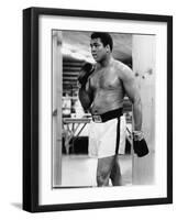 Boxing Great Muhammad Ali-Vandell Cobb-Framed Photographic Print