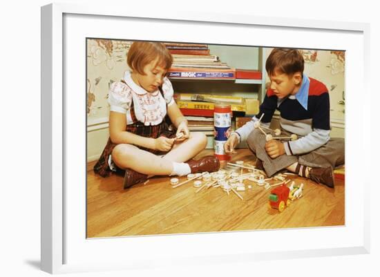 Boy and Girl Playing with Tinkertoys-William P. Gottlieb-Framed Photographic Print