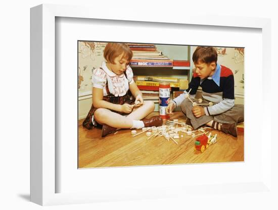 Boy and Girl Playing with Tinkertoys-William P. Gottlieb-Framed Photographic Print