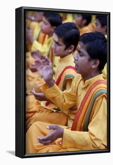 Brahmachari singing in Parmath, Rishikesh, Uttarakhand, India-Godong-Framed Photographic Print