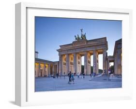 Brandenburg Gate, Pariser Platz, Berlin, Germany-Jon Arnold-Framed Photographic Print