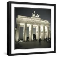 Brandenburg Gate, Pariser Platz, Berlin, Germany-Jon Arnold-Framed Photographic Print