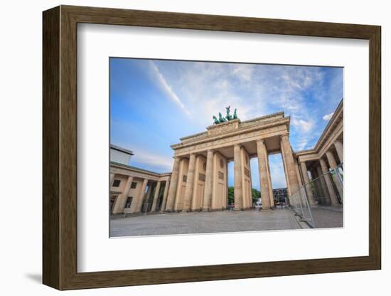 Brandenburg Gate-noppasin wongchum-Framed Photographic Print