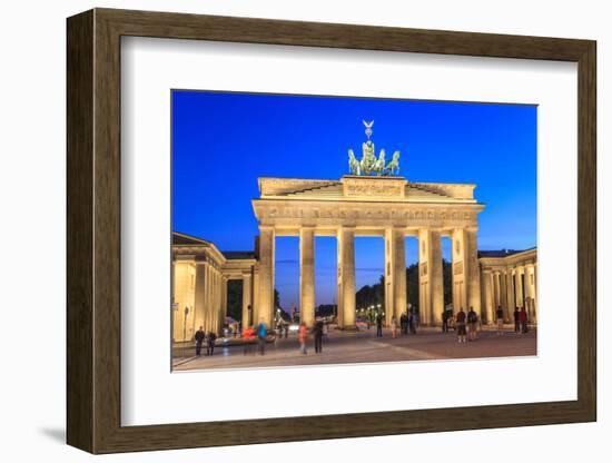 Brandenburg Gate-noppasin wongchum-Framed Photographic Print