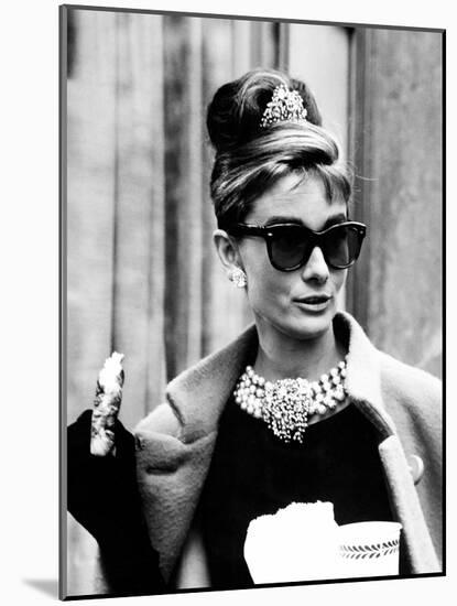 Breakfast at Tiffany's, Audrey Hepburn Eating Between Scenes on Set, 1961-null-Mounted Photo