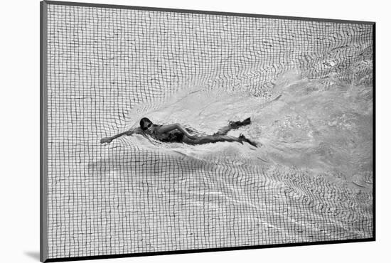 Breaking the Net-C.S.Tjandra-Mounted Photographic Print