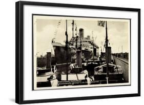 Bremerhaven, Nordschleuse, Dampfer Bremen-null-Framed Giclee Print