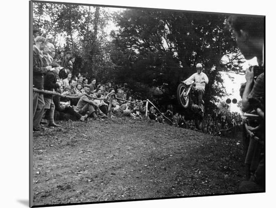 Brian Stonebridge Riding a 498 Matchless at Brands Hatch, Kent, 1952-null-Mounted Photographic Print