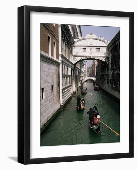 Bridge of Sighs and Gondolas, Venice, Veneto, Italy-Roy Rainford-Framed Photographic Print