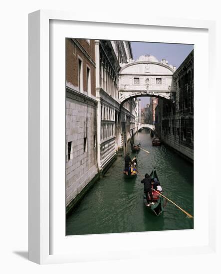 Bridge of Sighs and Gondolas, Venice, Veneto, Italy-Roy Rainford-Framed Photographic Print