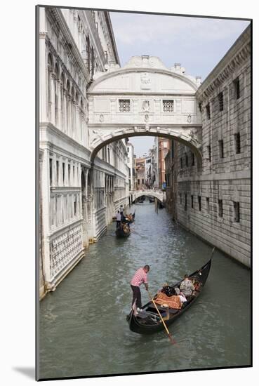 Bridge of Sighs, Venice, UNESCO World Heritage Site, Veneto, Italy, Europe-Philip Craven-Mounted Photographic Print