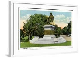 Bridgeport, Connecticut - Seaside Park View of the P T Barnum Monument-Lantern Press-Framed Art Print