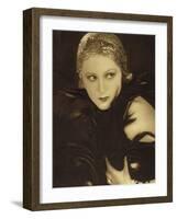 Brigitte Helm: L'Atlantide, 1932-null-Framed Photographic Print