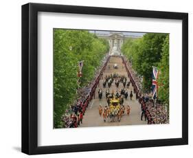 Britain Queen Jubilee-David Sandison-Framed Photographic Print