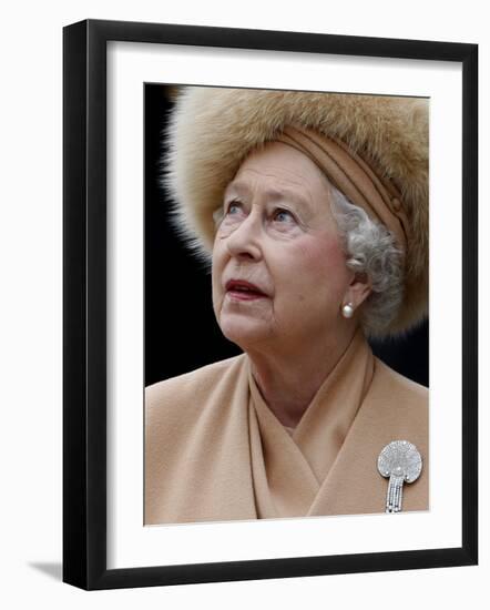 Britain's Queen Elizabeth II Looks Up at the Statue of Her Mother at the Unveiling Ceremony-null-Framed Photographic Print