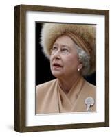 Britain's Queen Elizabeth II Looks Up at the Statue of Her Mother at the Unveiling Ceremony-null-Framed Photographic Print