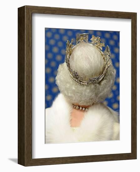 Britain's Queen Elizabeth Leaves the Houses of Parliament in London-null-Framed Photographic Print