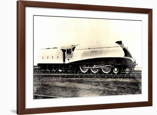 British Aero. Locomotive, L.N.E.R, Pacific 231,No 2509-null-Framed Giclee Print